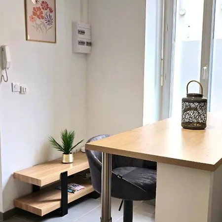 Tour Ouest - T2 Entre Cite Medievale Et Bastide Lägenhet