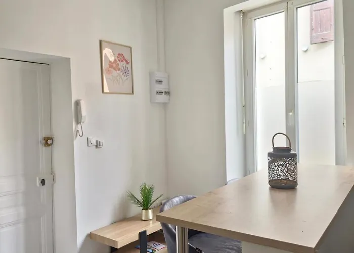 Tour Ouest - T2 Entre Cite Medievale Et Bastide * Carcassonne